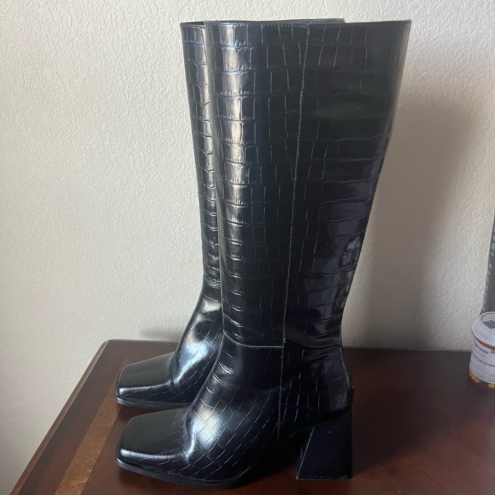 Feners midnight noire black croc embossed boots eu40 us 9